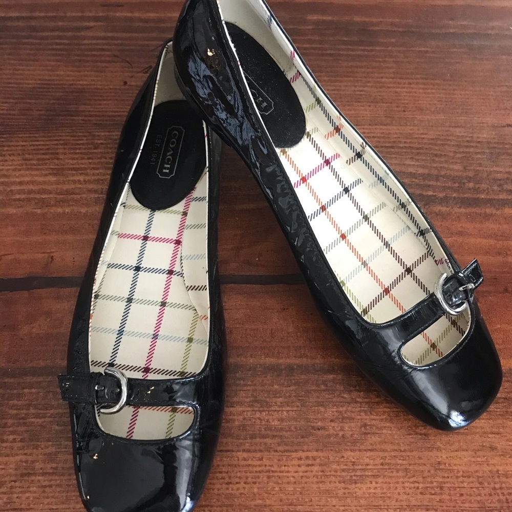 Coach: Ellyce Flats 6.5B